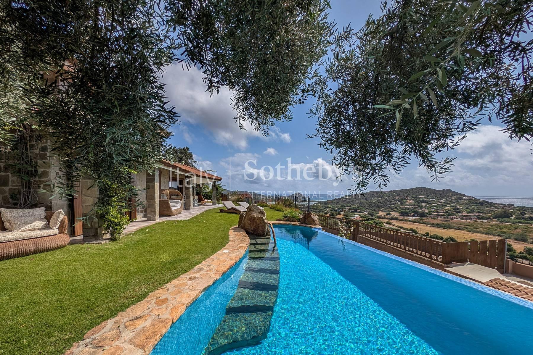 Villa con panorama mozzafiato a pochi minuti dalle spiagge di Chia - 2