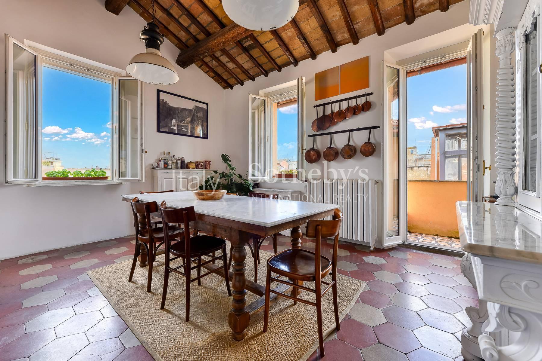 Attico ristrutturato con vista panoramica nel centro di Roma, in vendita, Roma | Sotheby’s Realty Italy - 6