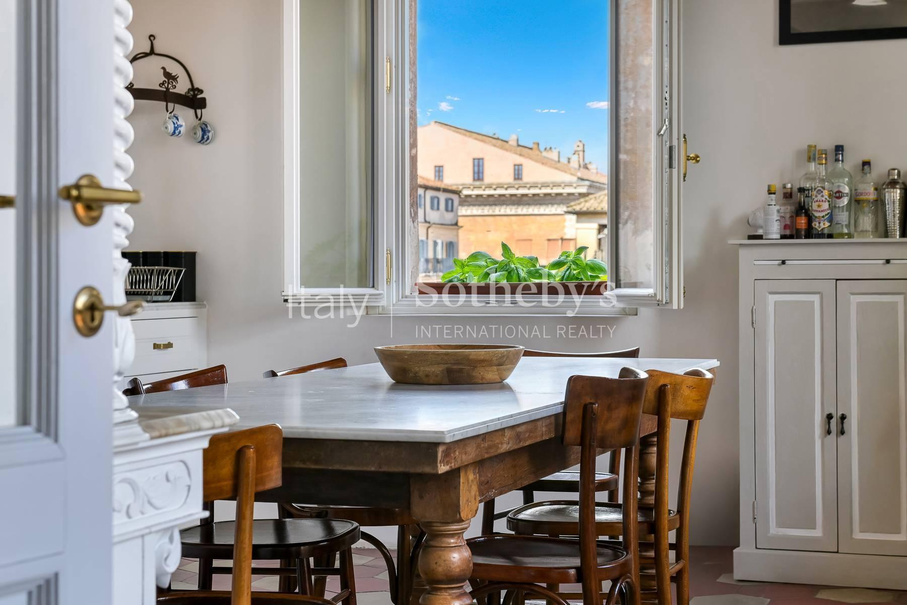 Attico ristrutturato con vista panoramica nel centro di Roma, in vendita, Roma | Sotheby’s Realty Italy - 4