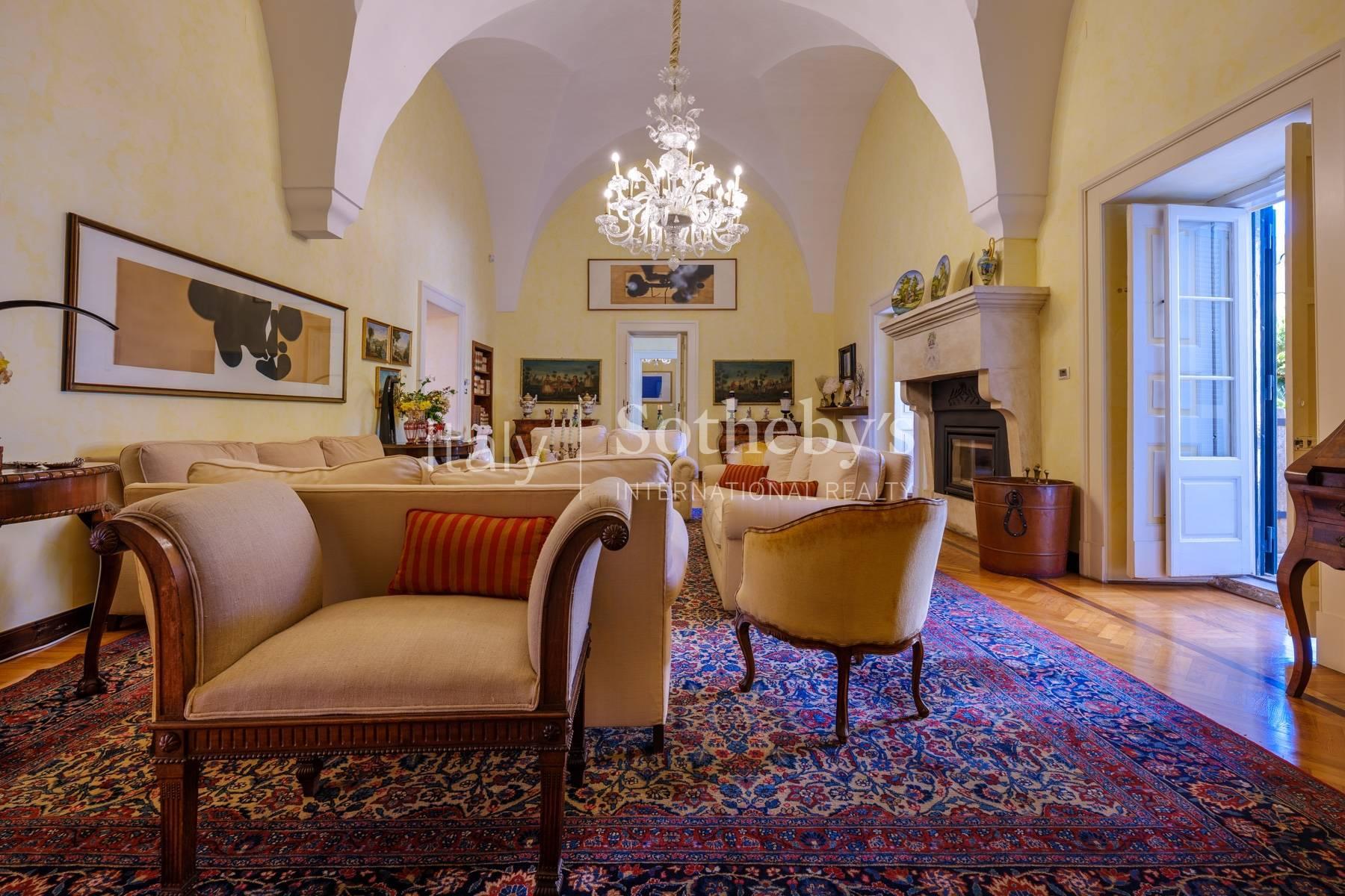 Charming Palazzo with Garden in the Historic Center - 6