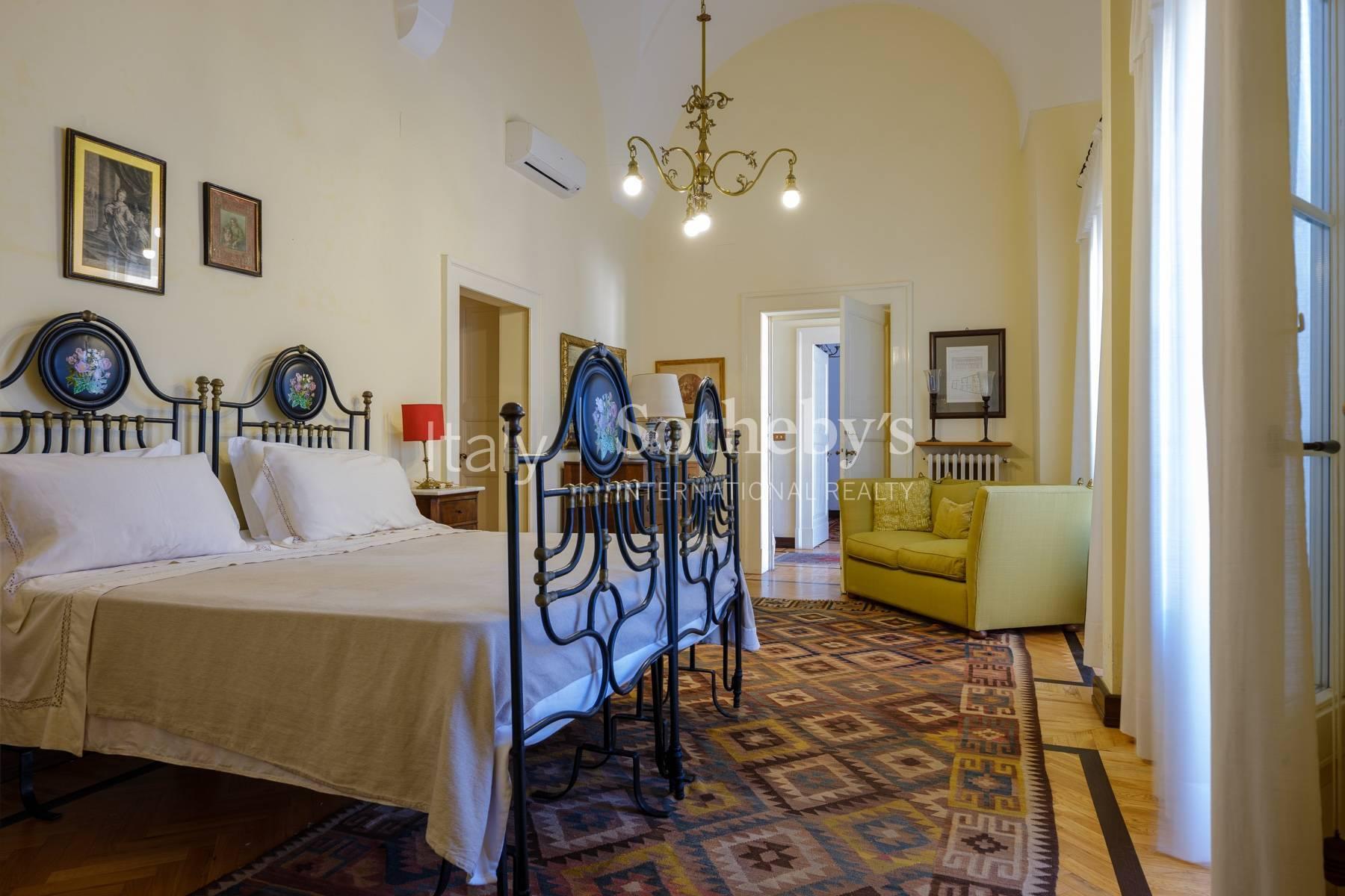 Charming Palazzo with Garden in the Historic Center - 7