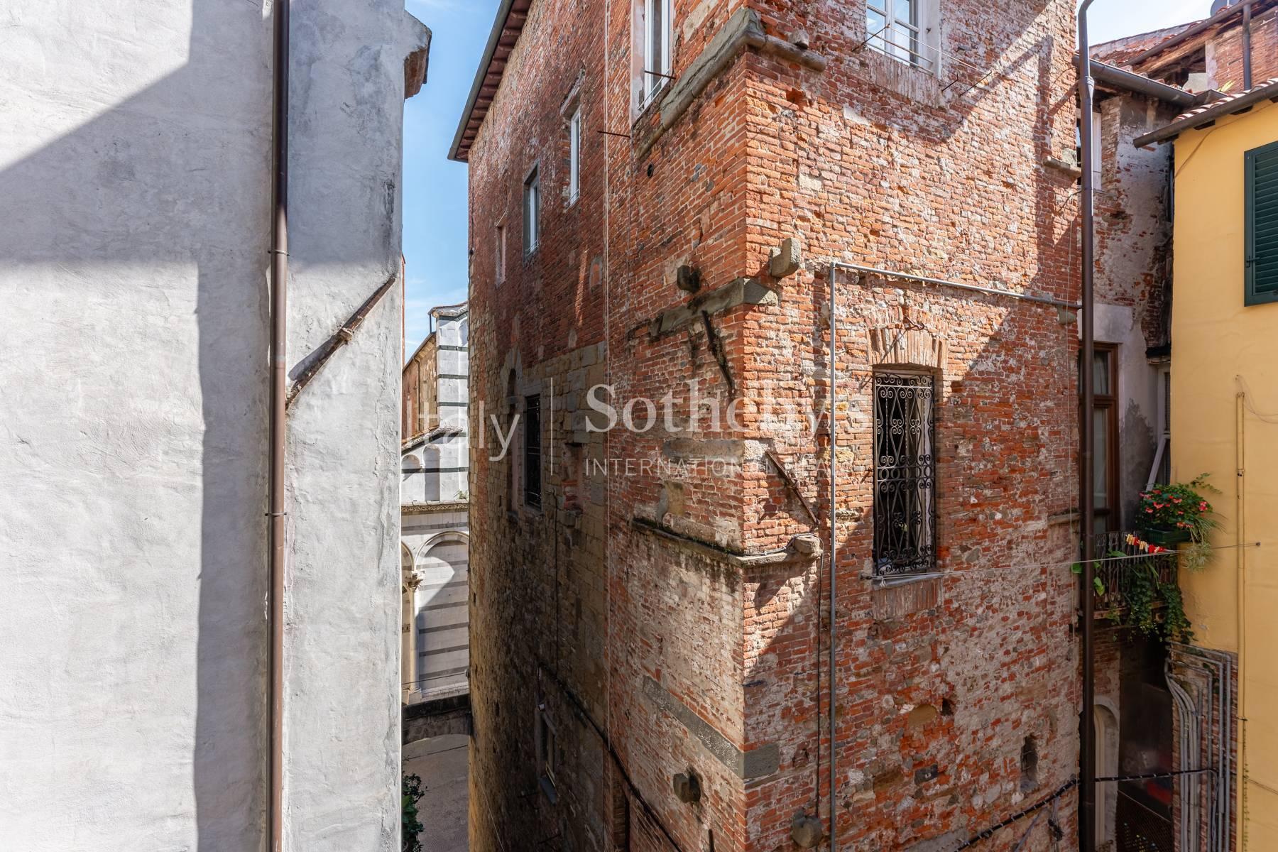 Raffinato appartamento storico nel cuore di Lucca - 3