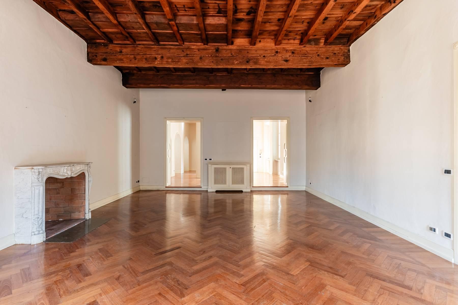 Raffinato appartamento storico nel cuore di Lucca - 1