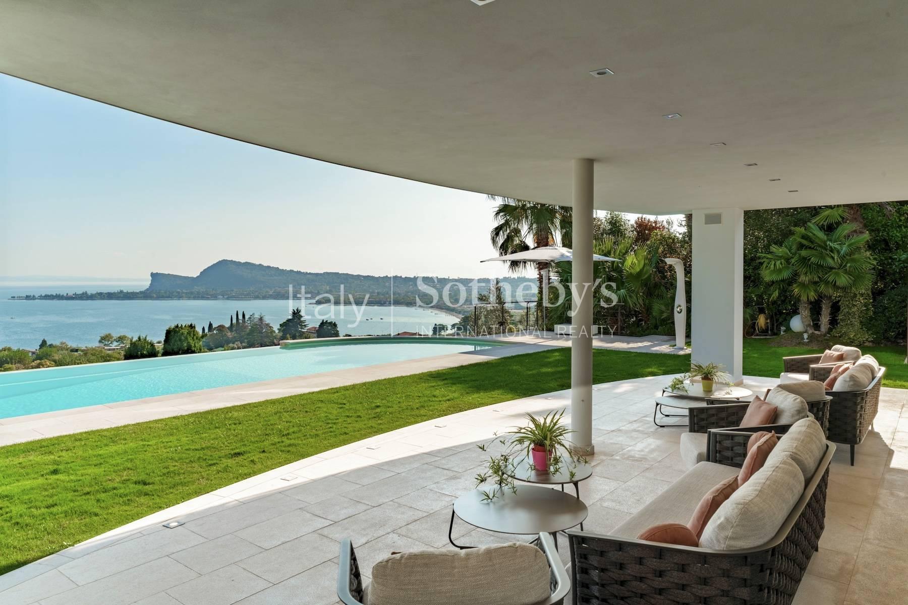 Prestigiosa villa con piscina e vista mozzafiato sul lago, in vendita, San Felice del Benaco | Sotheby’s Realty Italy - 20