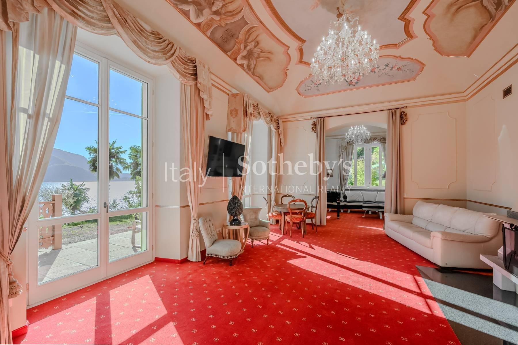 Charming historical villa with an exclusive beach - 5