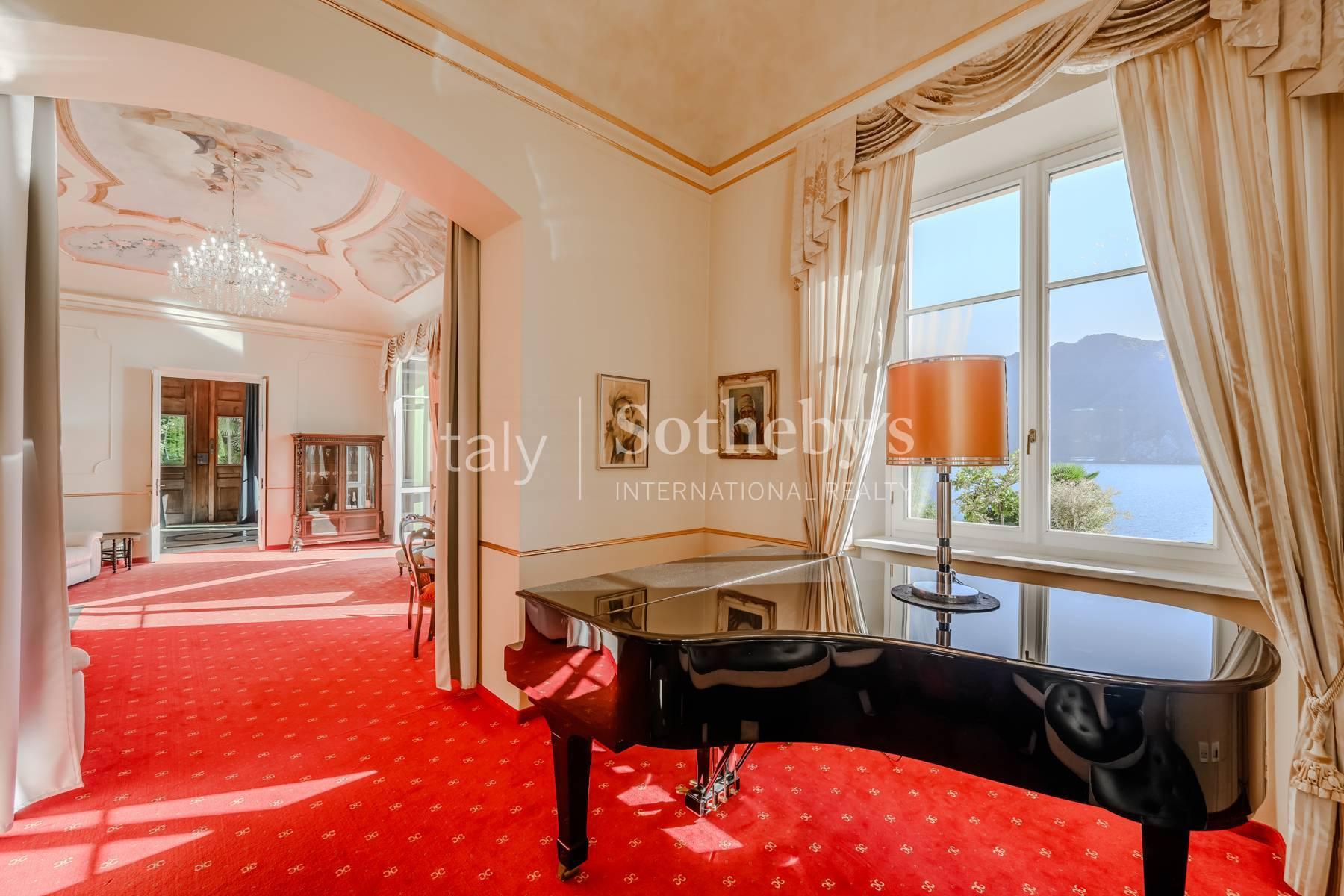 Charming historical villa with an exclusive beach - 6