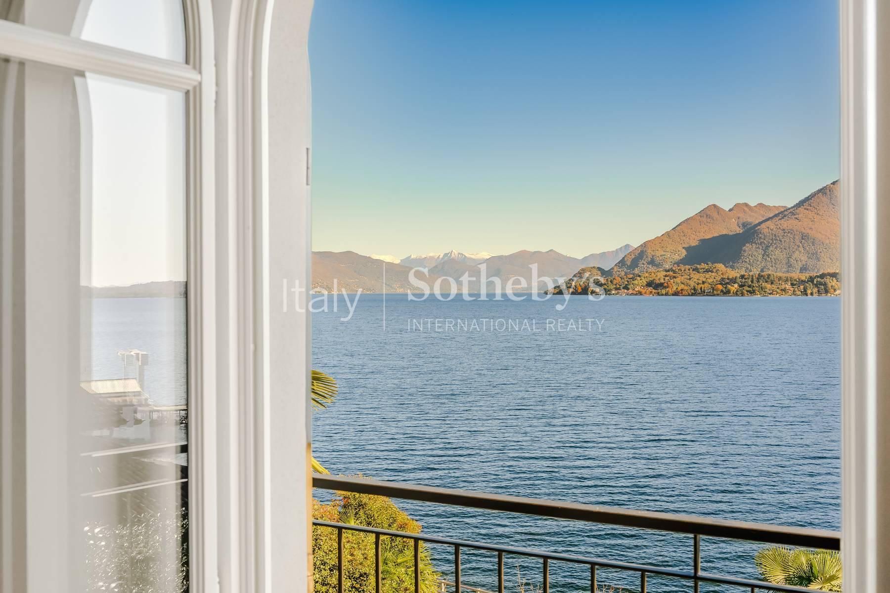 Prestigious Villa Overlooking Lake Maggiore - 8