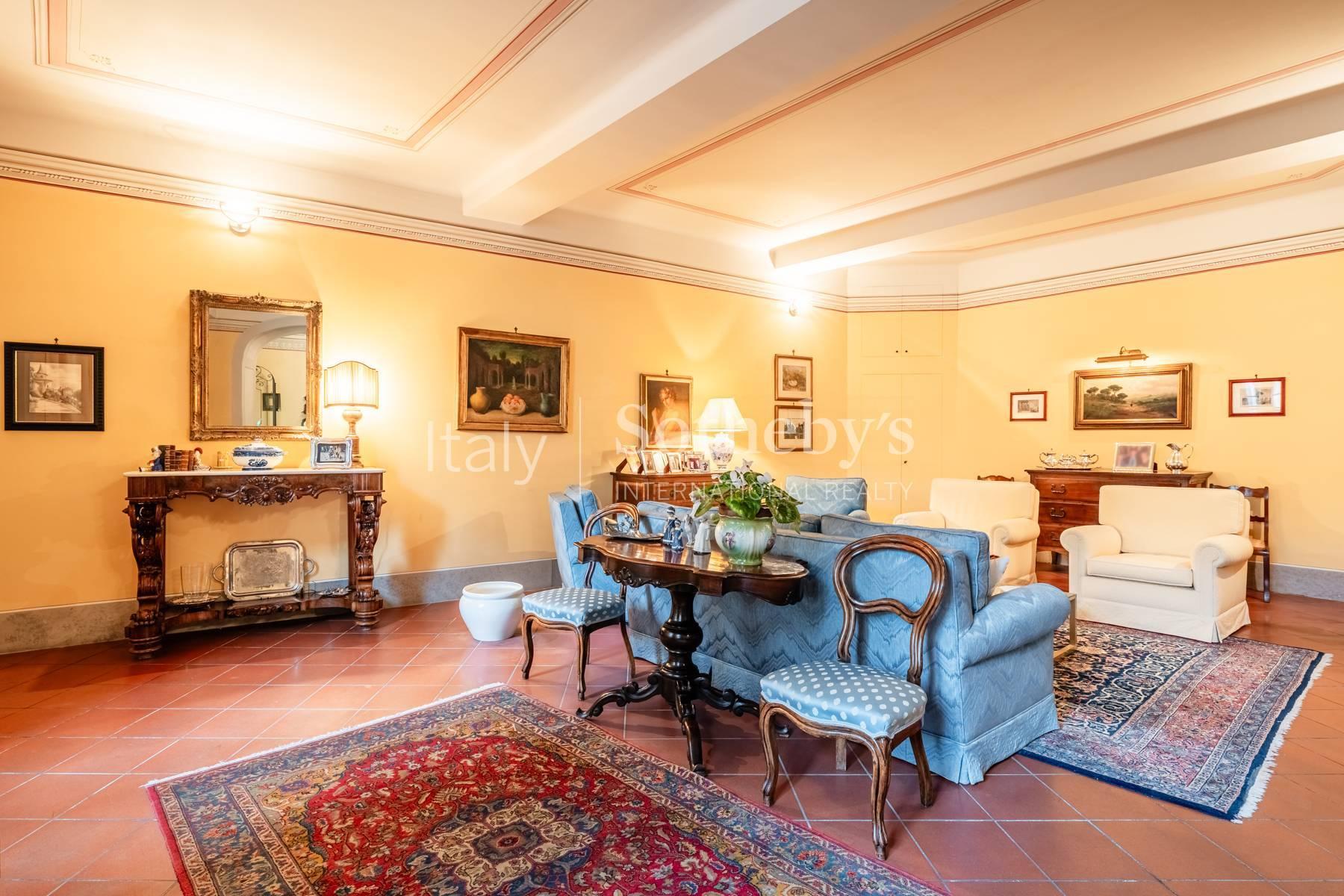 Raffinato appartamento con terrazza nel centro di Lucca, in vendita, Lucca | Sotheby’s Realty Italy - 5