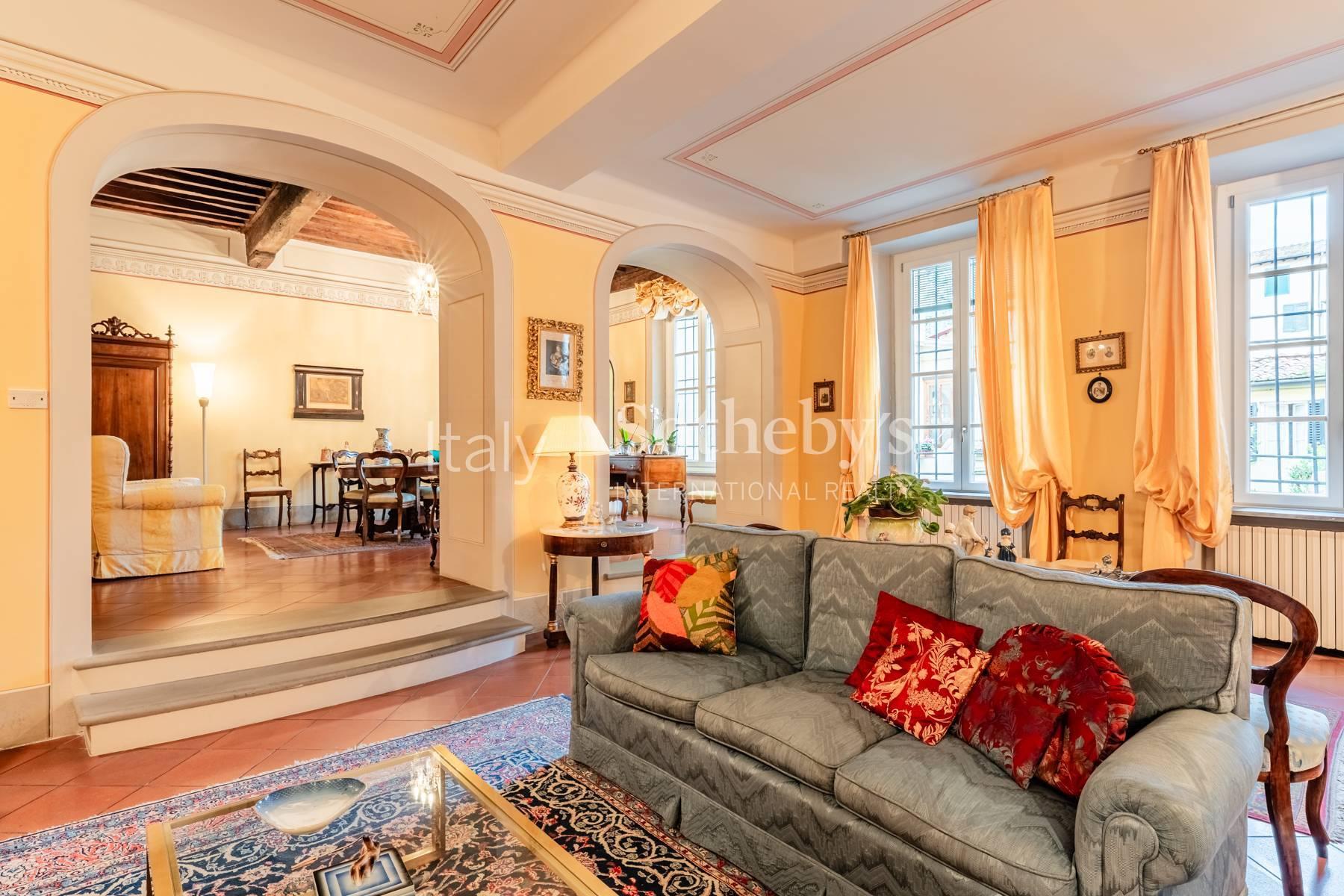 Raffinato appartamento con terrazza nel centro di Lucca, in vendita, Lucca | Sotheby’s Realty Italy - 2
