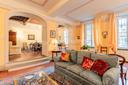 Raffinato appartamento con terrazza nel centro di Lucca, in vendita, Lucca | Sotheby’s Realty Italy - 2