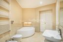 Attico con terrazza panoramica, in affitto, Roma | Sotheby’s Realty Italy - 18