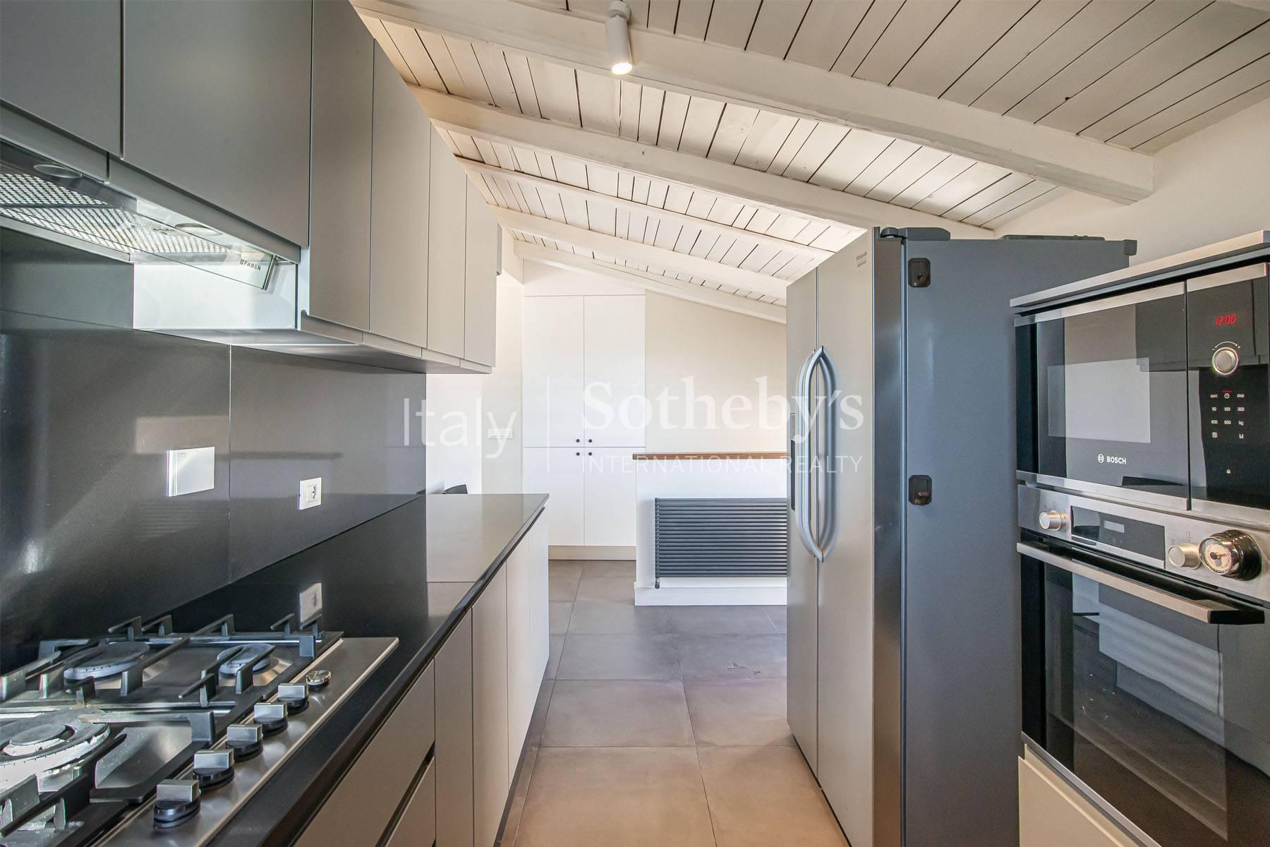 Attico con terrazza panoramica, in affitto, Roma | Sotheby’s Realty Italy - 23