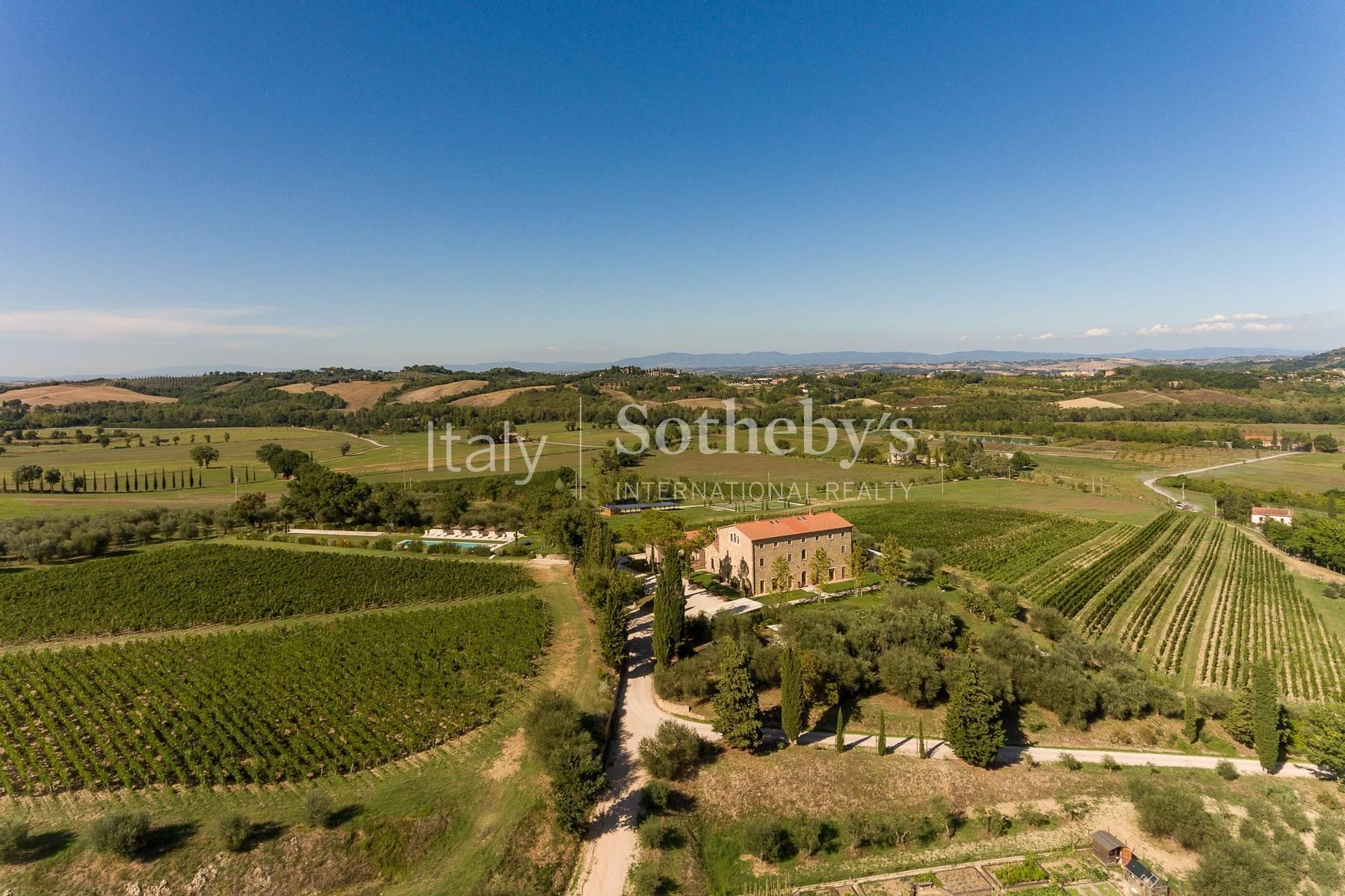 Luxury wine estate on the hills of Siena - 4