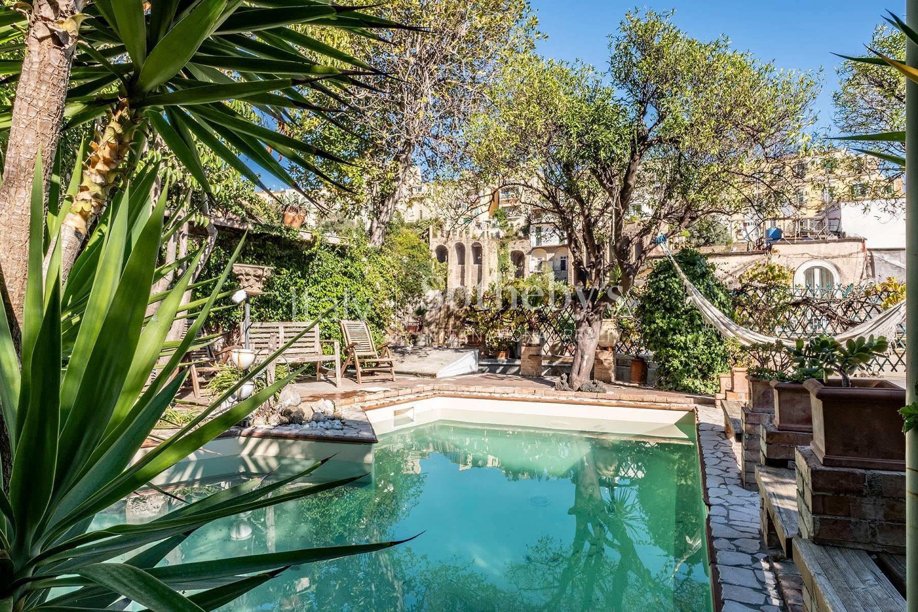 Scenografico attico su più livelli in Corso Vittorio Emanuele, in vendita, Napoli | Sotheby’s Realty Italy - 23