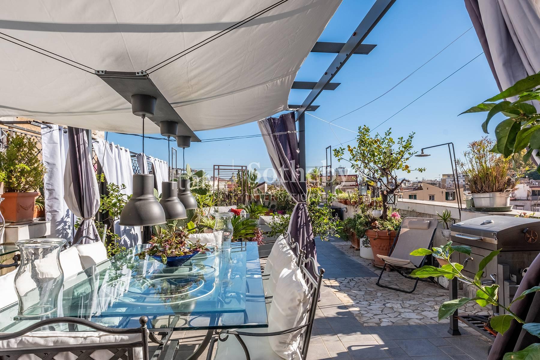 Scenografico attico su più livelli in Corso Vittorio Emanuele, in vendita, Napoli | Sotheby’s Realty Italy - 4