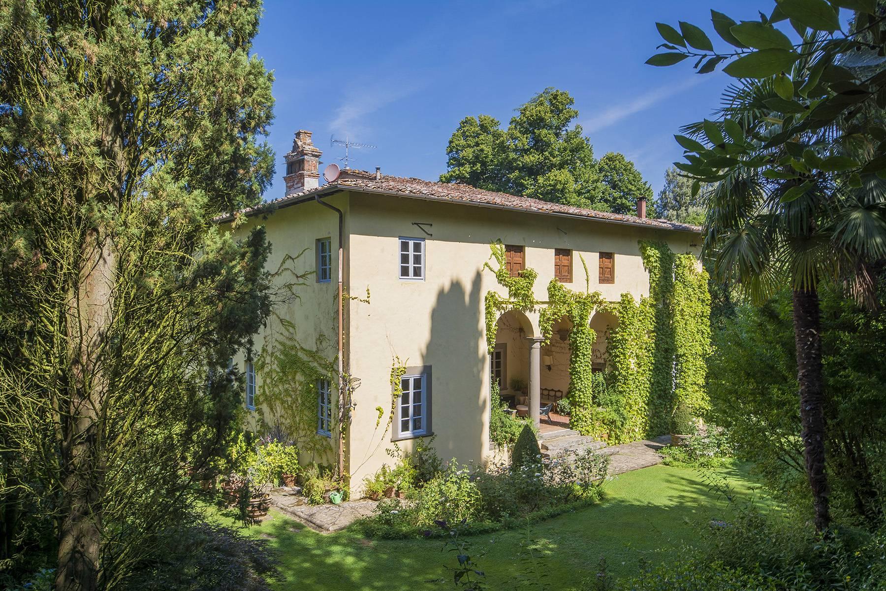 Incantevole villa nella campagna lucchese - 1