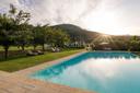 Villa Le Camelie immersa nella campagna toscana, in affitto, Lucca | Sotheby’s Realty Italy - 3