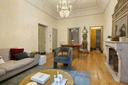 Elegante appartamento nel centro storico di Piacenza con ampio garage, in vendita, Piacenza | Sotheby’s Realty Italy - 1