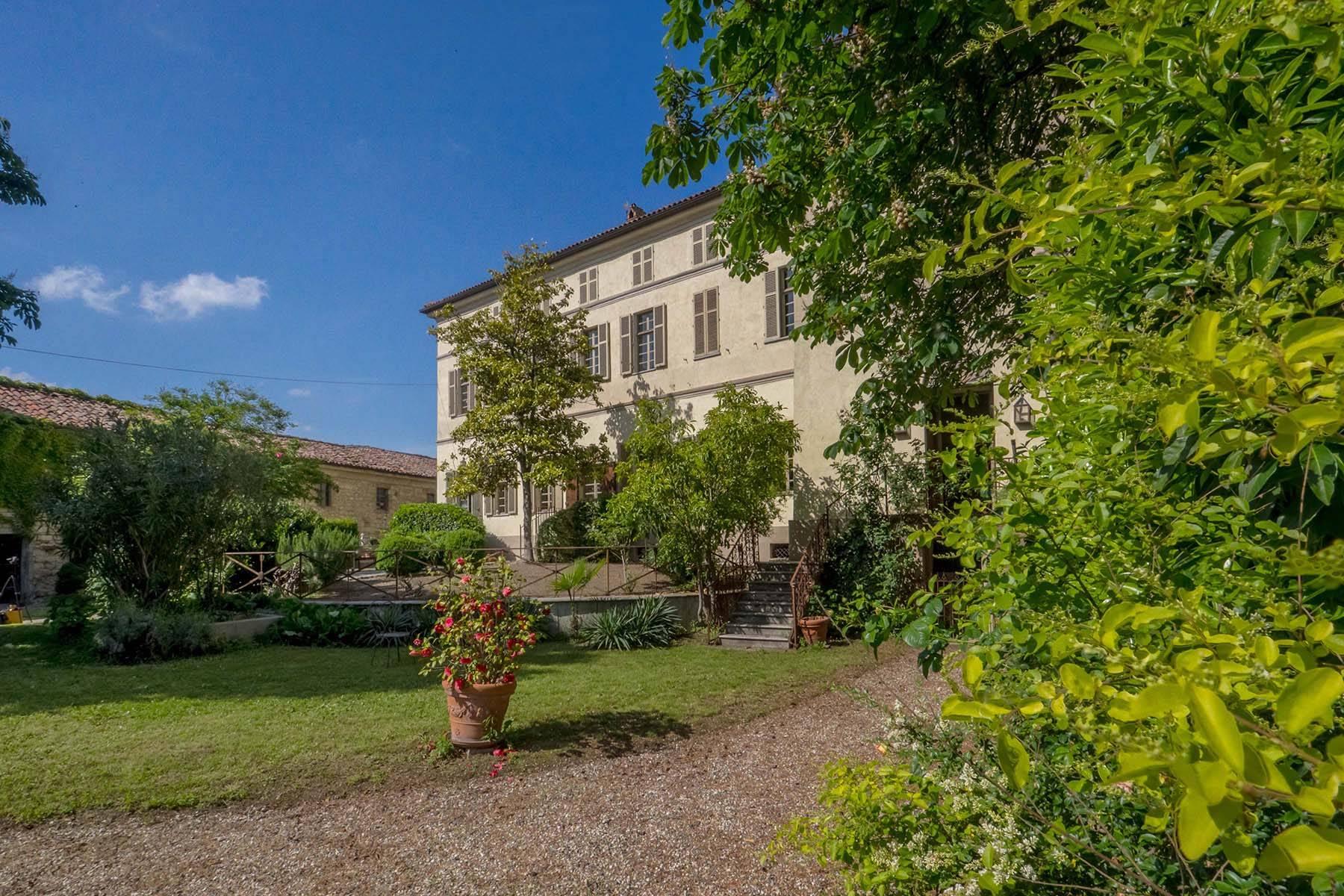 Enchanting historical villa in the heart of the Monferrato region - 1