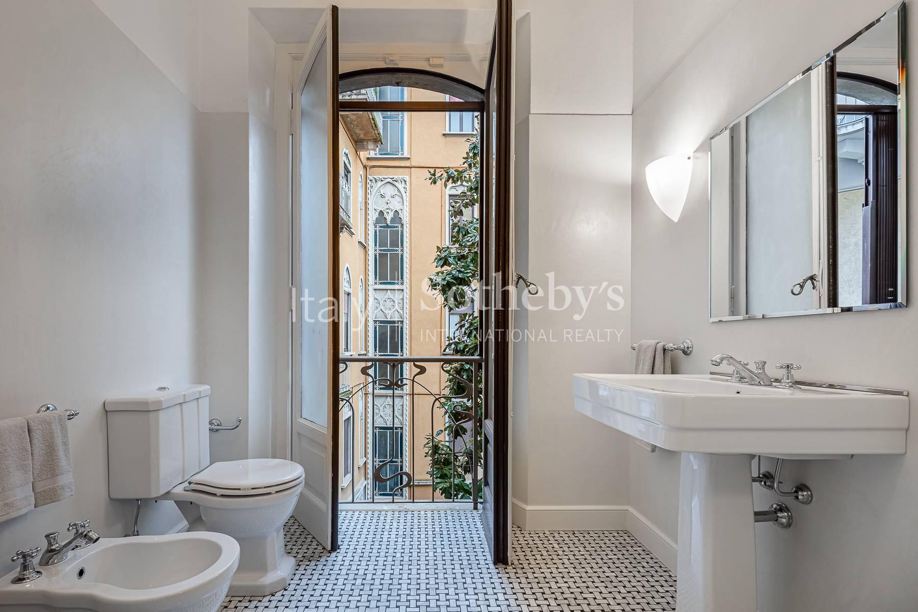Ampio appartamento restaurato con balconi in stabile d’epoca, in affitto, Milano | Sotheby’s Realty Italy - 15