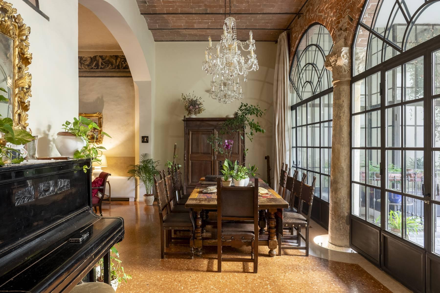 Residenza d’arte nel centro di Bologna con giardino esclusivo - 1