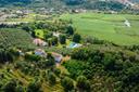 Elegante villa toscana con piscina, laghetto e dépandance, in vendita, Massarosa | Sotheby’s Realty Italy - 1