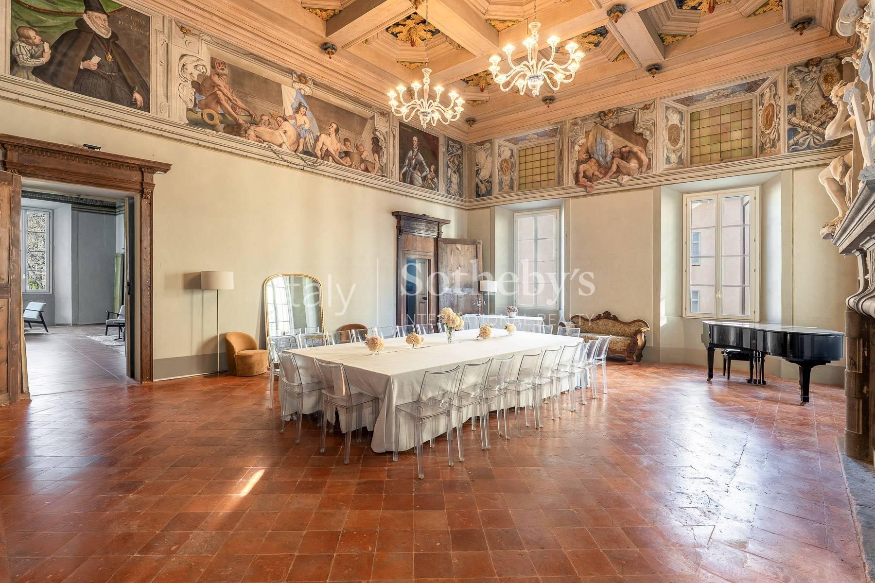 Palazzo Odescalchi: Residenza storica nel cuore di Como - 3