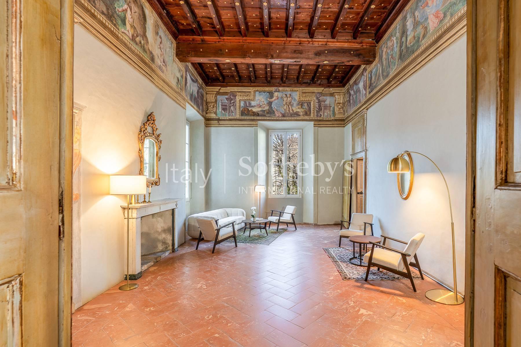 Palazzo Odescalchi: Residenza storica nel cuore di Como - 8