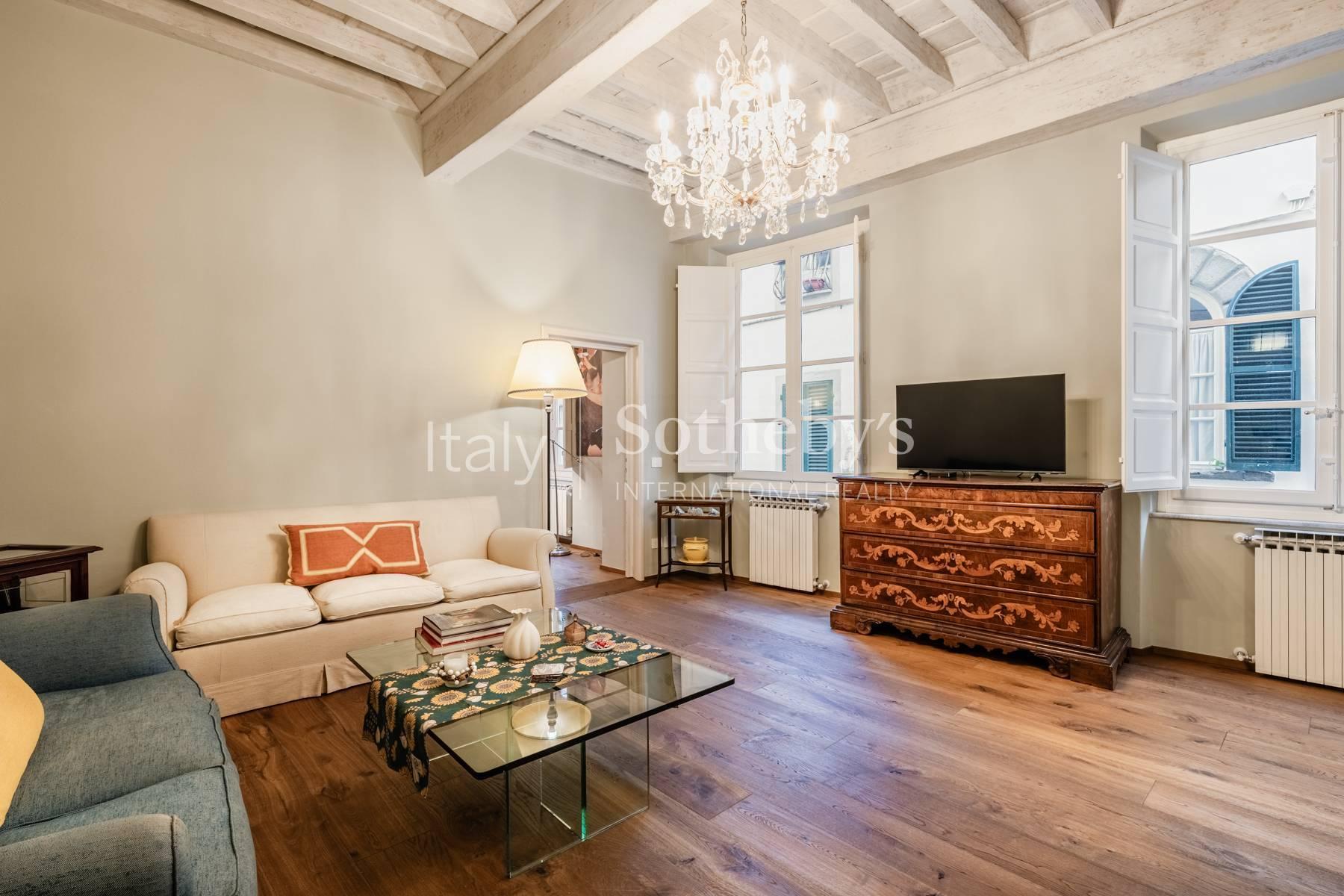 Elegante appartamento di charme ristrutturato, in vendita, Lucca | Sotheby’s Realty Italy - 10