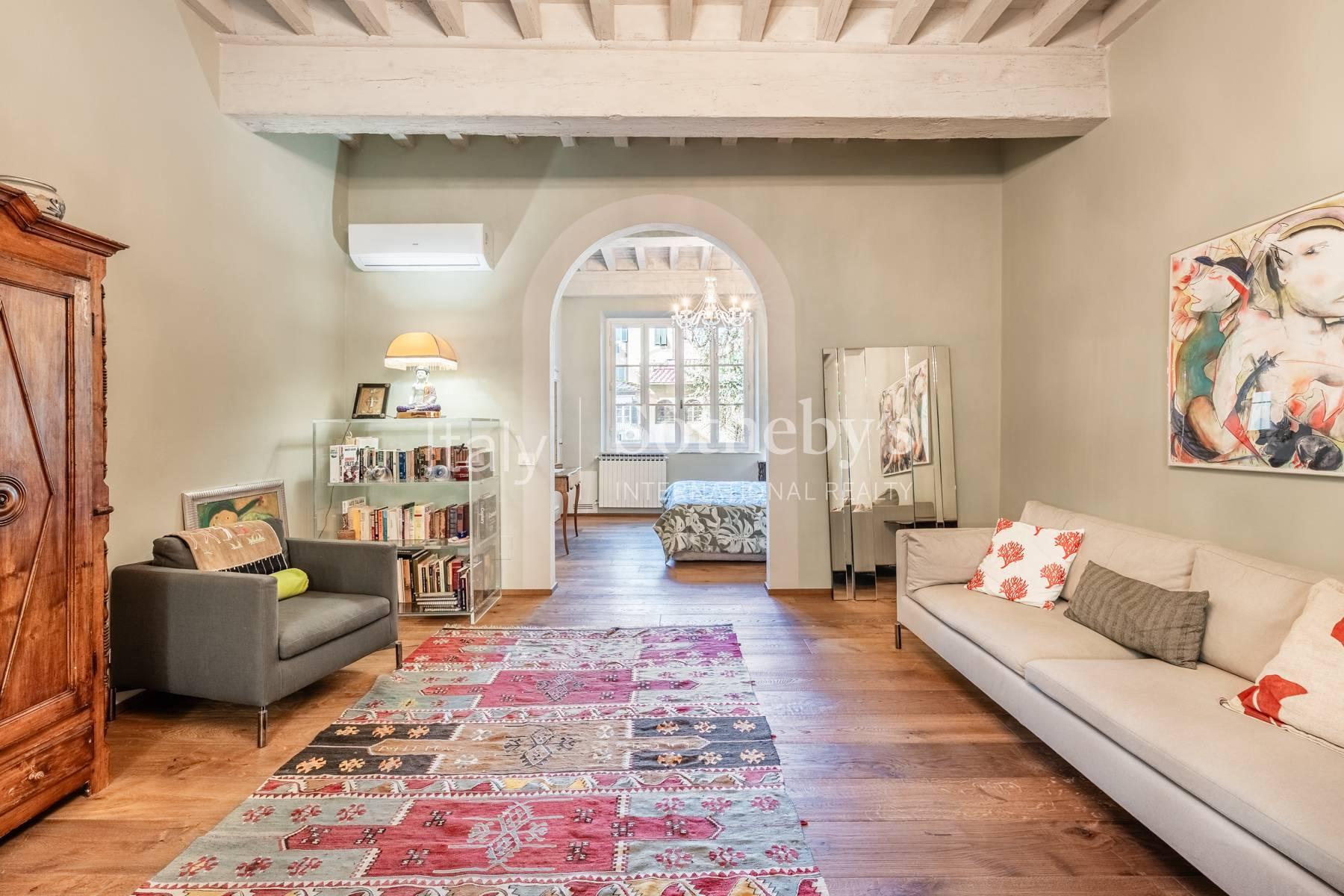 Elegante appartamento di charme ristrutturato, in vendita, Lucca | Sotheby’s Realty Italy - 3