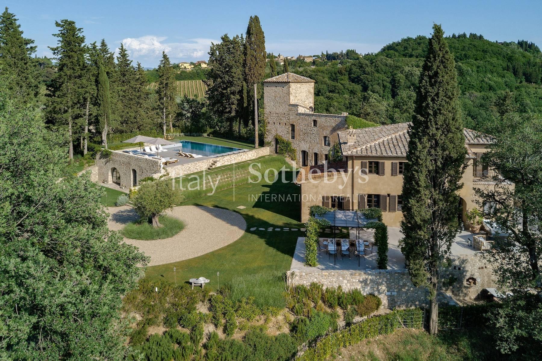 Splendid renovated castle with pool in the Florentine Chianti - 2
