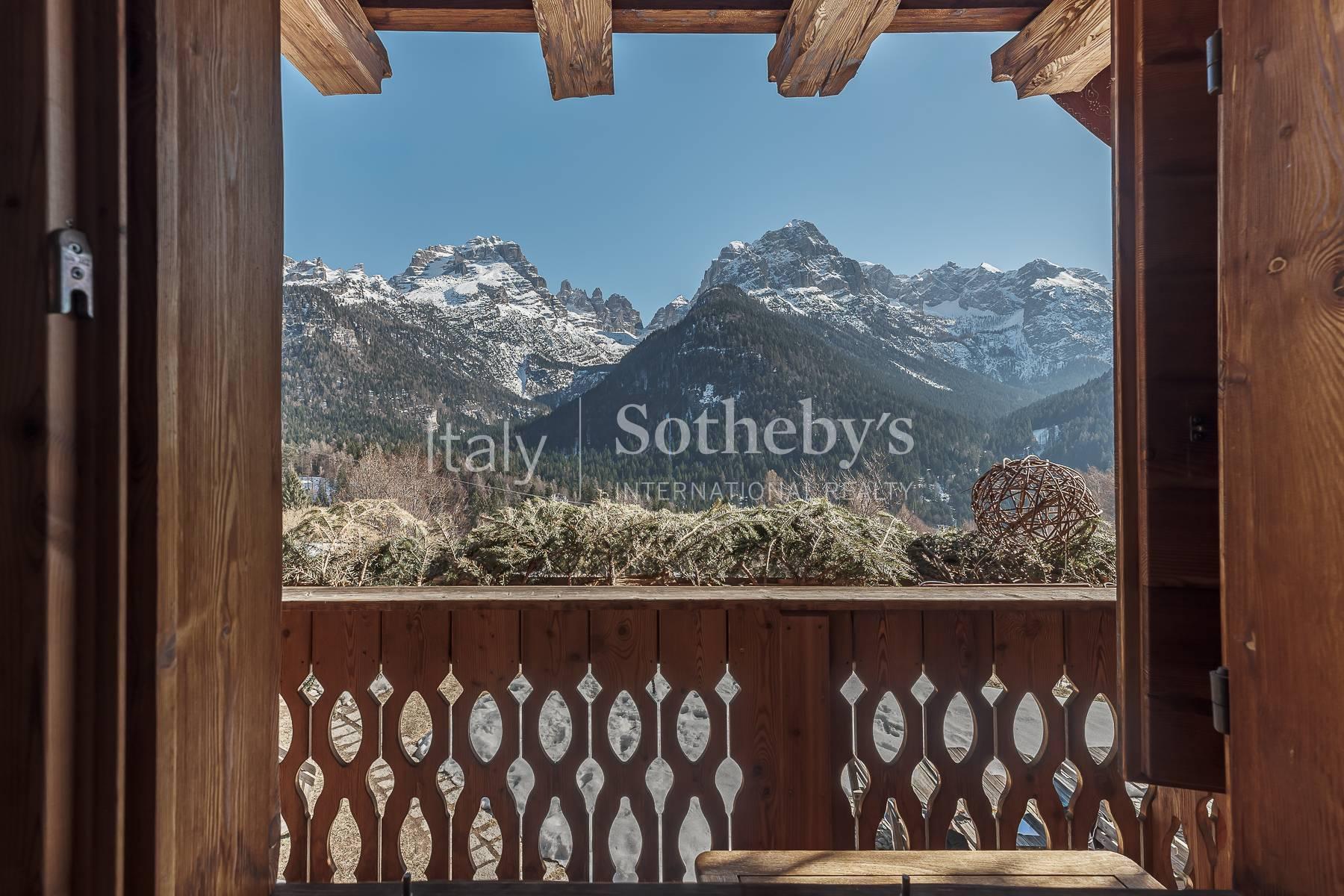 Chalet moderno immerso nelle Dolomiti trentine, in vendita, Pinzolo | Sotheby’s Realty Italy - 9
