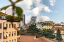 Attico con terrazzo e vista panoramica in palazzo d’epoca, in vendita, Milano | Sotheby’s Realty Italy - 1