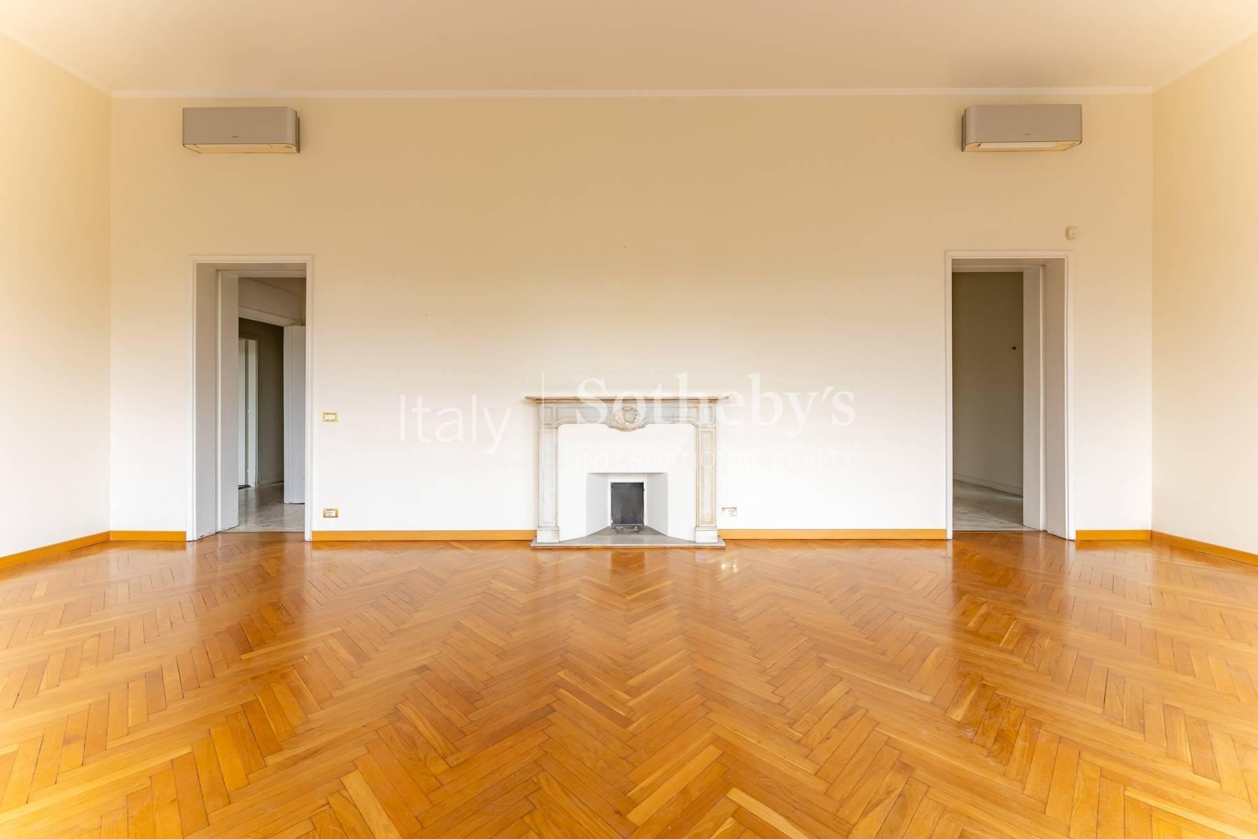 Elegant and spacious apartment with views of an exclusive garden - 7