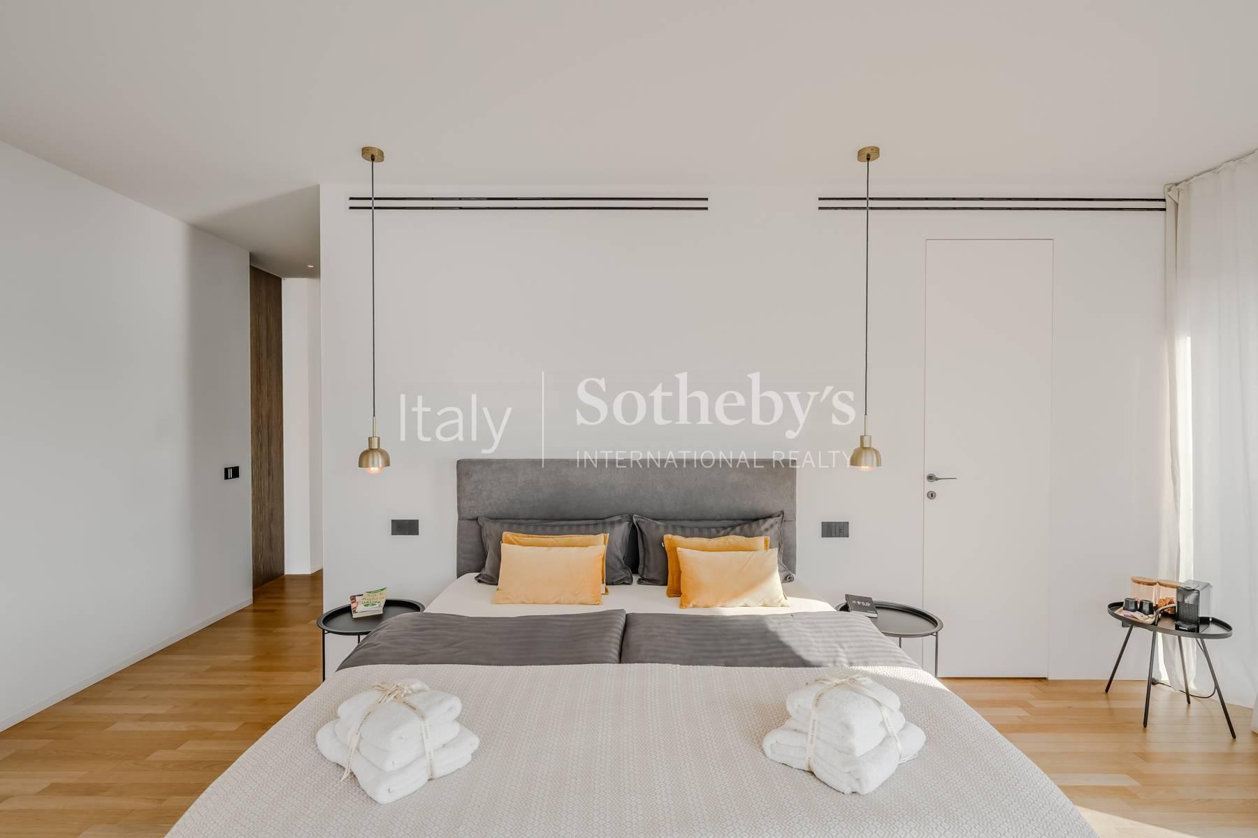 Esclusiva villa con piscina e pontile privato, in vendita, Angera | Sotheby’s Realty Italy - 15