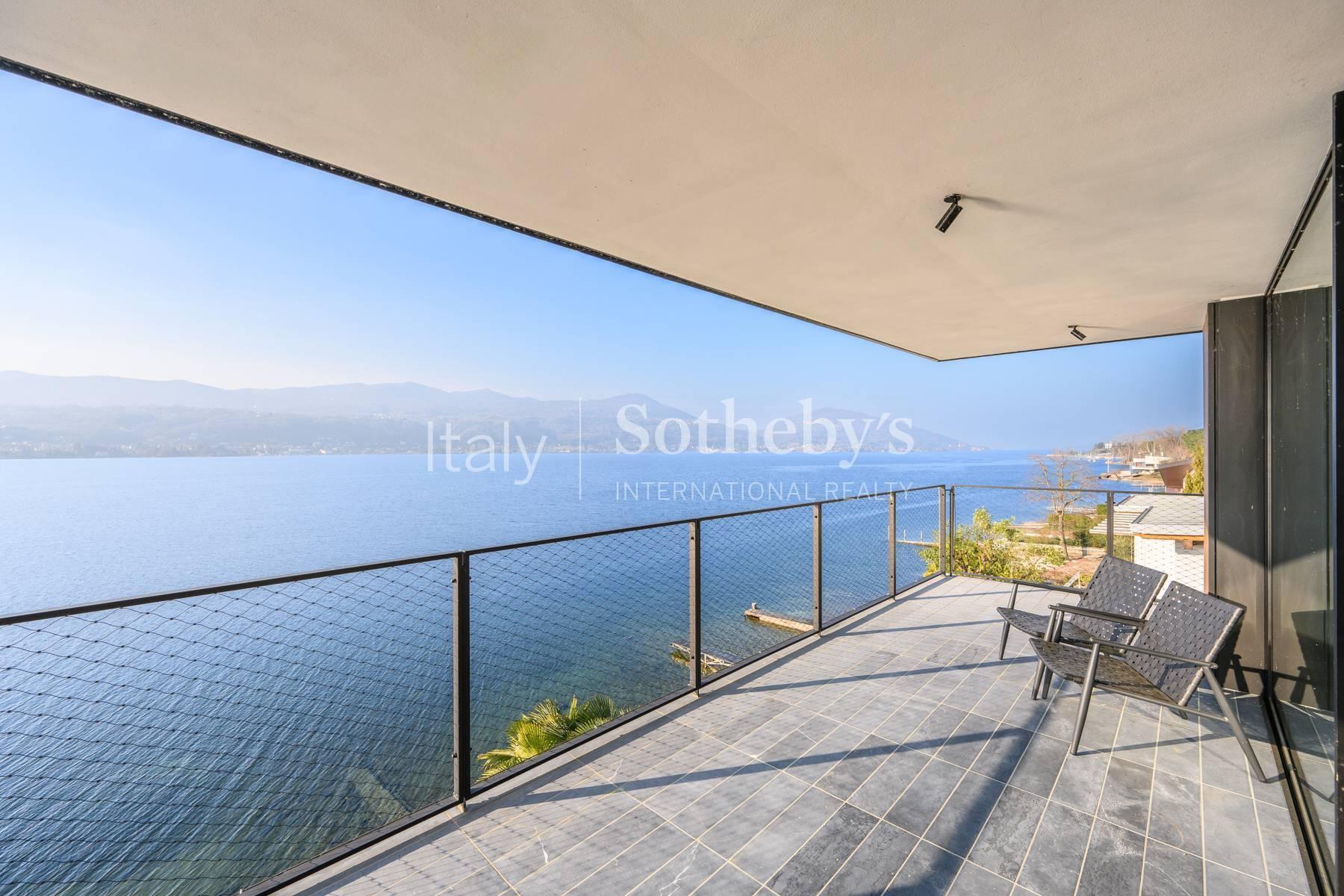 Esclusiva villa con piscina e pontile privato, in vendita, Angera | Sotheby’s Realty Italy - 17