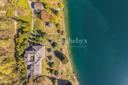 Villa con parco e accesso privato al Lago di Avigliana, in vendita, Avigliana | Sotheby’s Realty Italy - 2