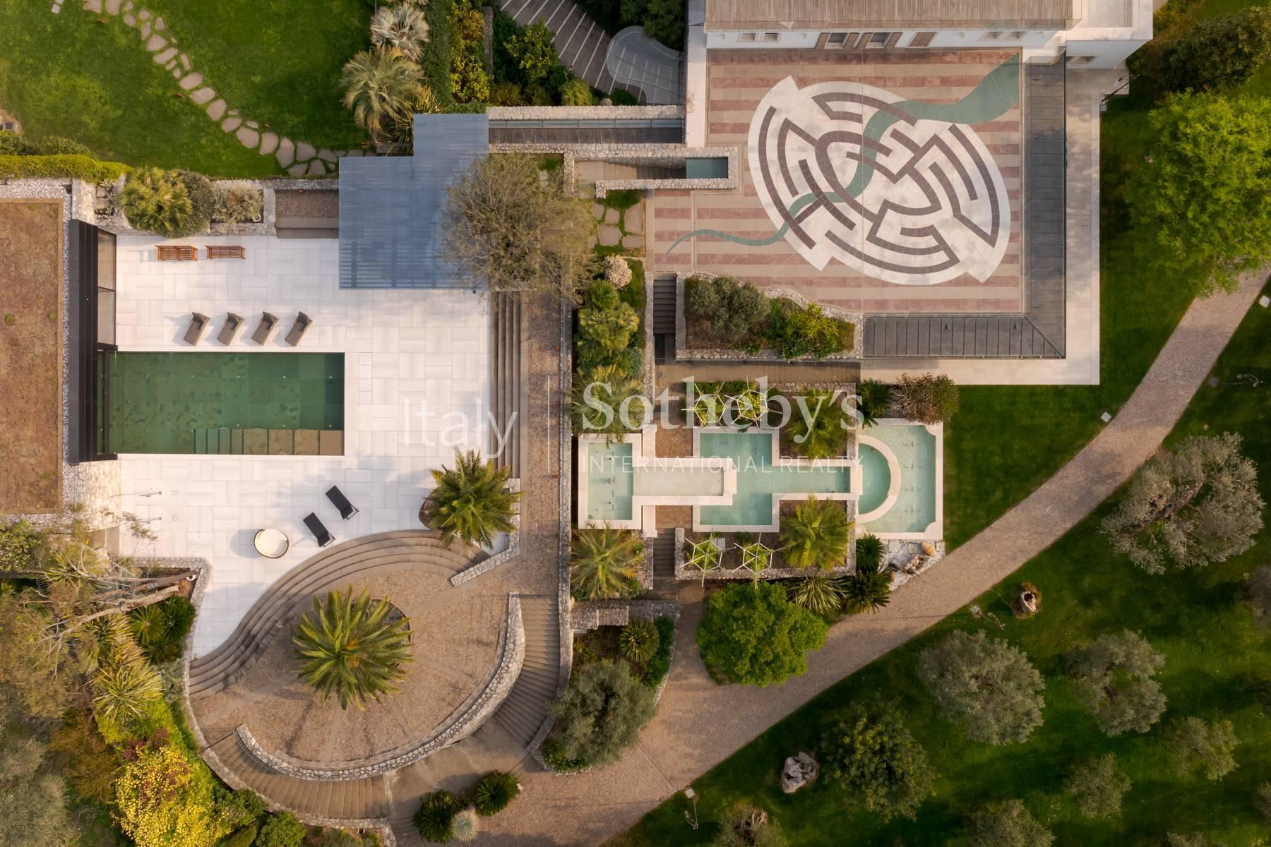 Villa Miravalle: A Historic Residence Between Lake and Mountains - 3