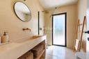 Villa di design con piscina a sfioro immersa in un uliveto, in vendita, Ostuni | Sotheby’s Realty Italy - 12
