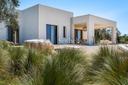 Villa di design con piscina a sfioro immersa in un uliveto, in vendita, Ostuni | Sotheby’s Realty Italy - 18