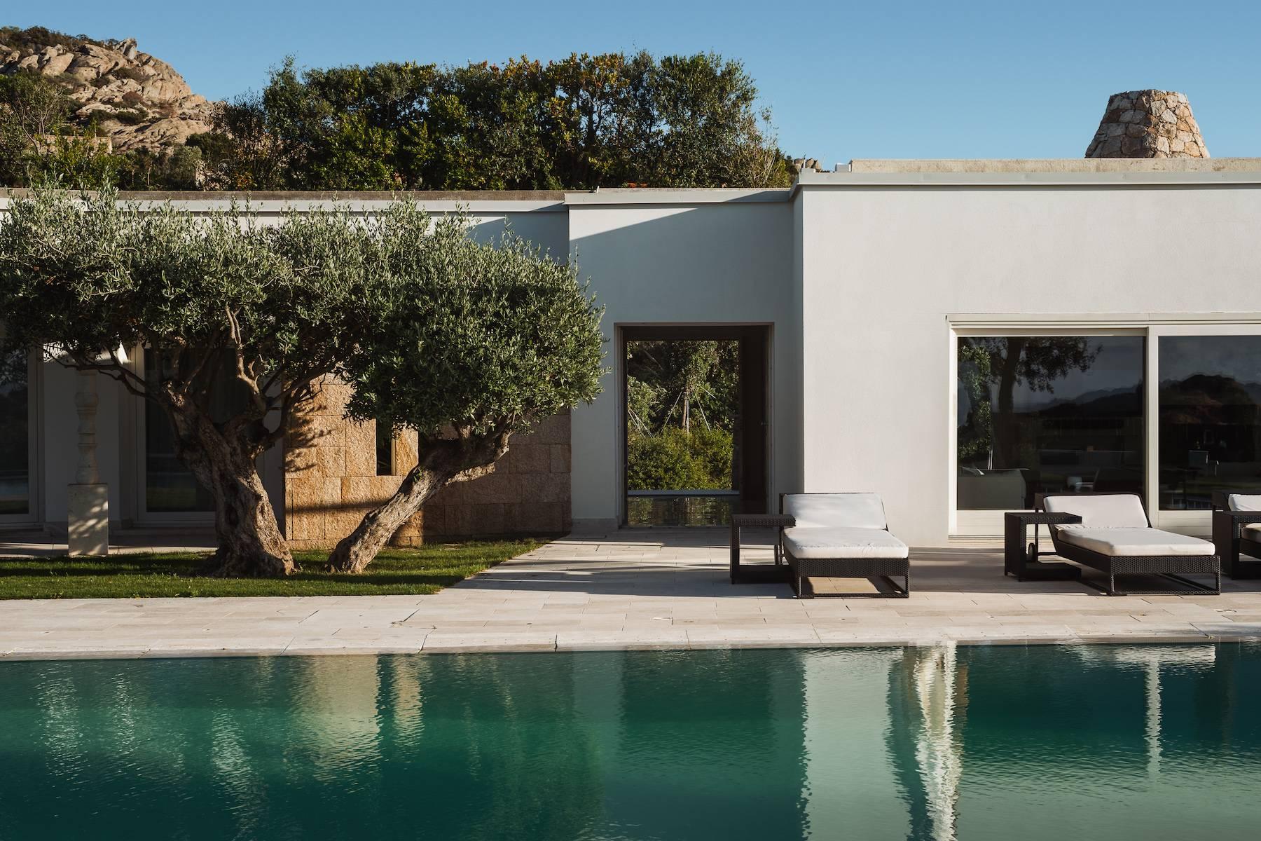 Moderna villa vista mare dal fascino mediterraneo - 1