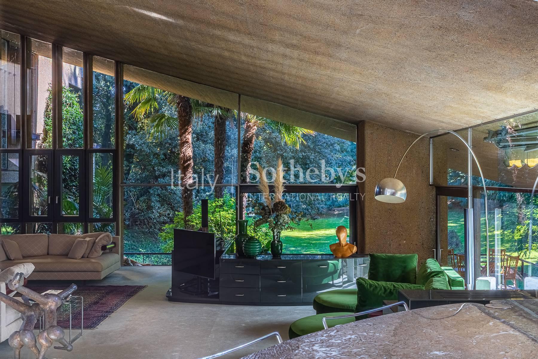 Designer villa surrounded by greenery - 3