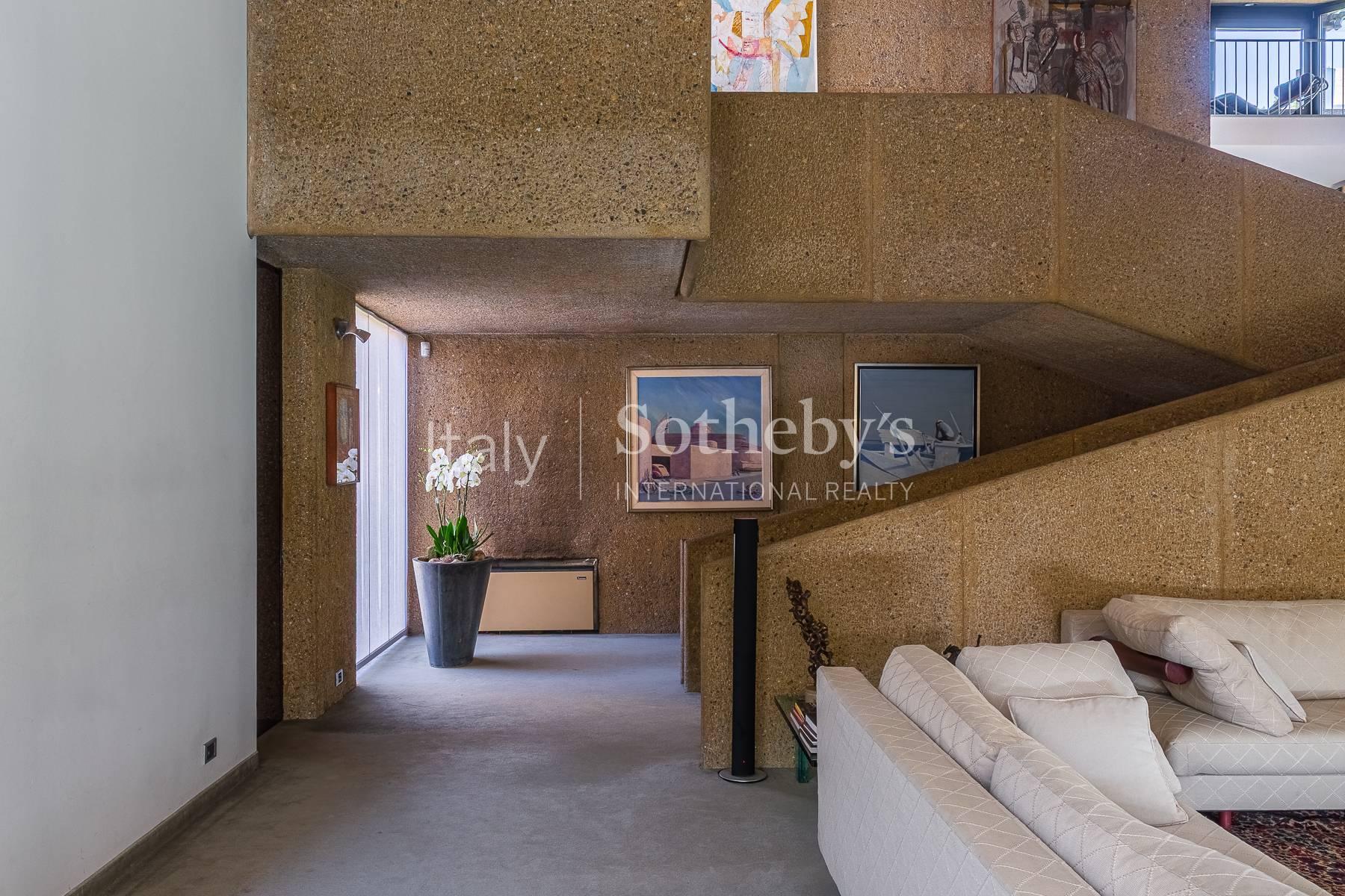 Designer villa surrounded by greenery - 5