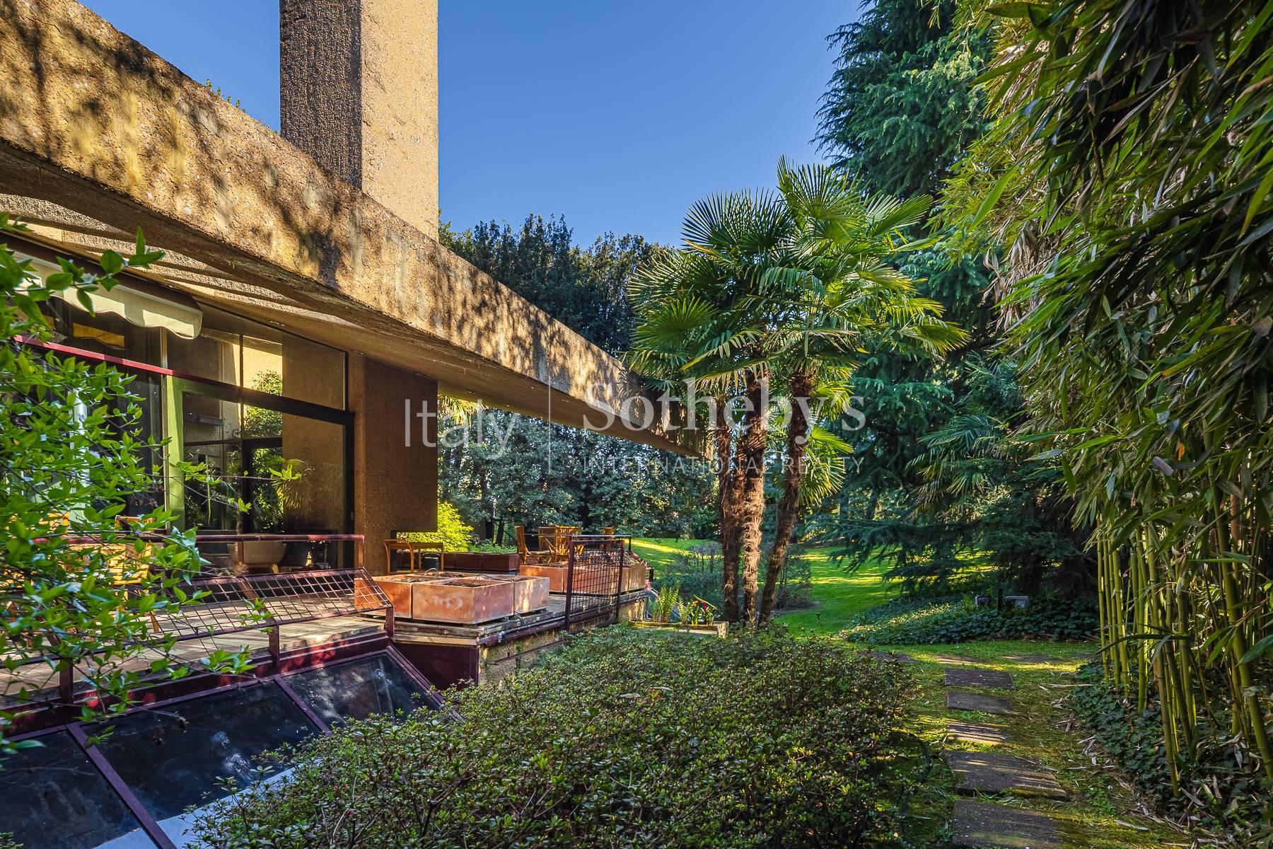 Designer villa surrounded by greenery - 6