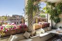 Elegante appartamento con terrazza, in vendita, Roma | Sotheby’s Realty Italy - 1