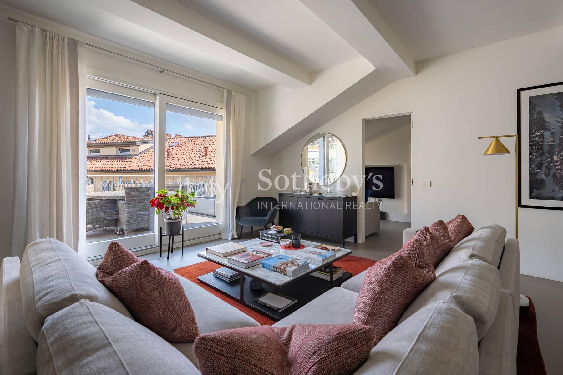 Attico completamente ristrutturato in zona Magenta/Castello, in vendita, Milano | Sotheby’s Realty Italy - 2
