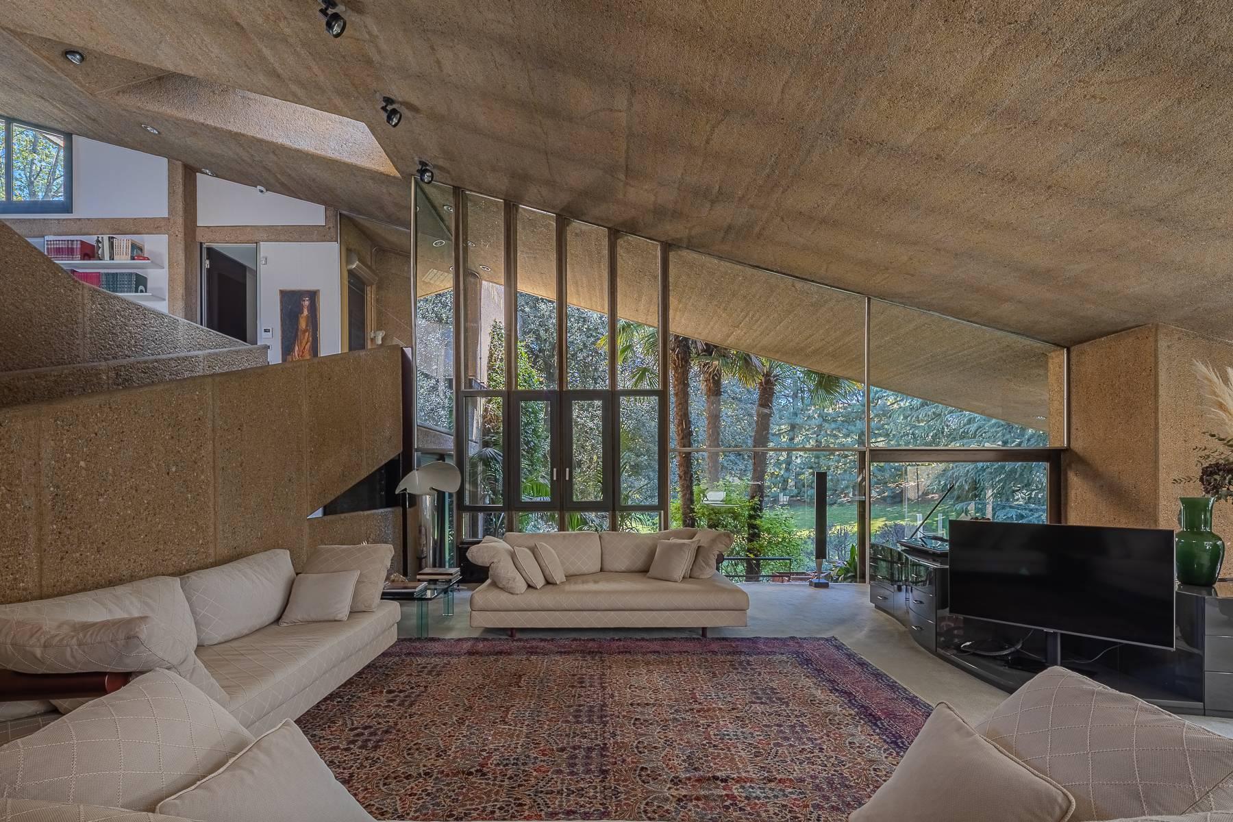 Designer villa surrounded by greenery - 1