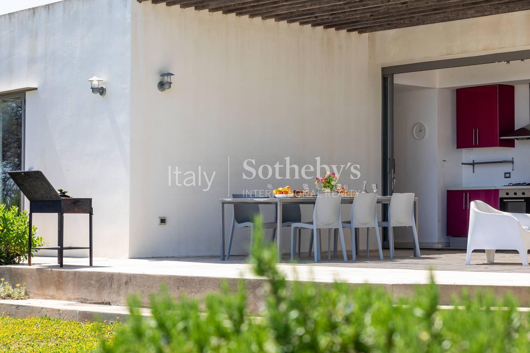 Villa panoramica con vista sul Mediterraneo, in vendita, Noto | Sotheby’s Realty Italy - 23