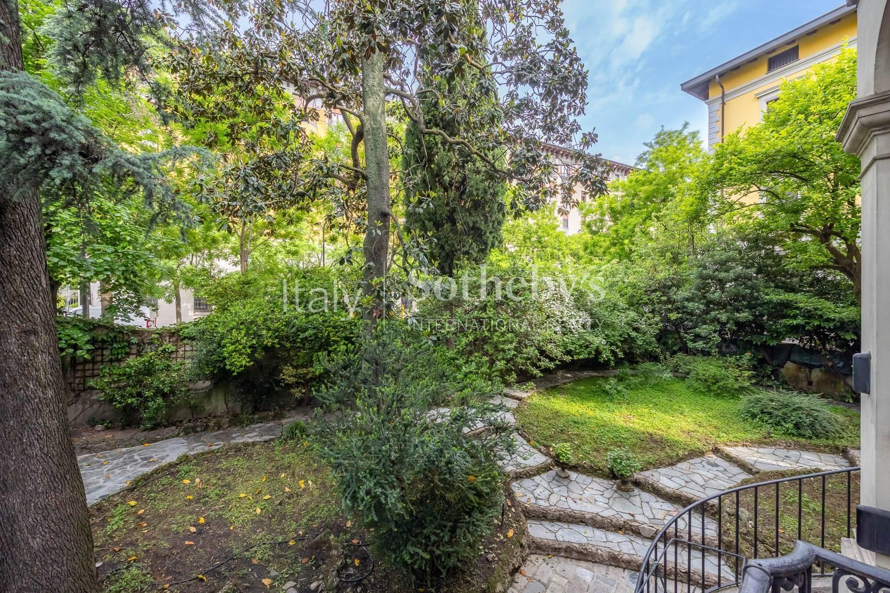 Beautiful apartment with garden in a period building - 6