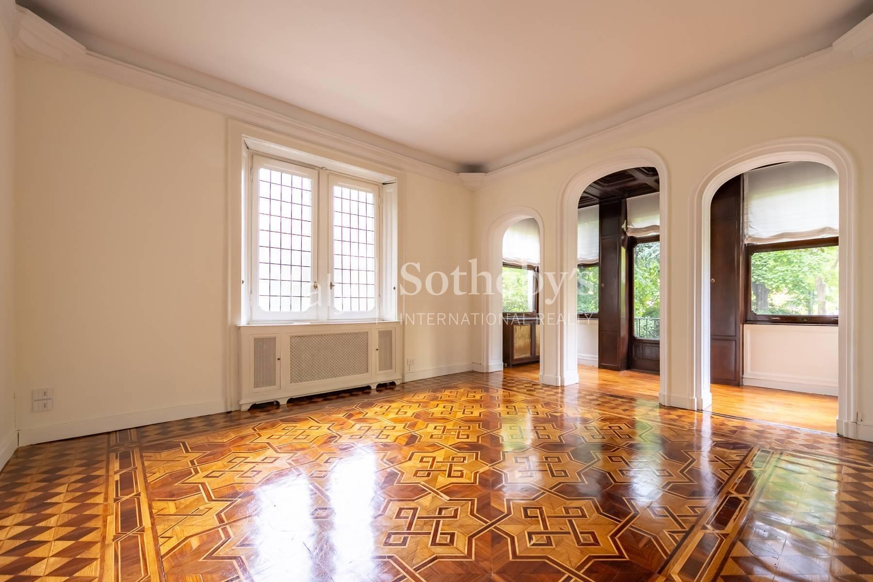 Beautiful apartment with garden in a period building - 3